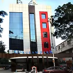 Hotel Gokulam Park